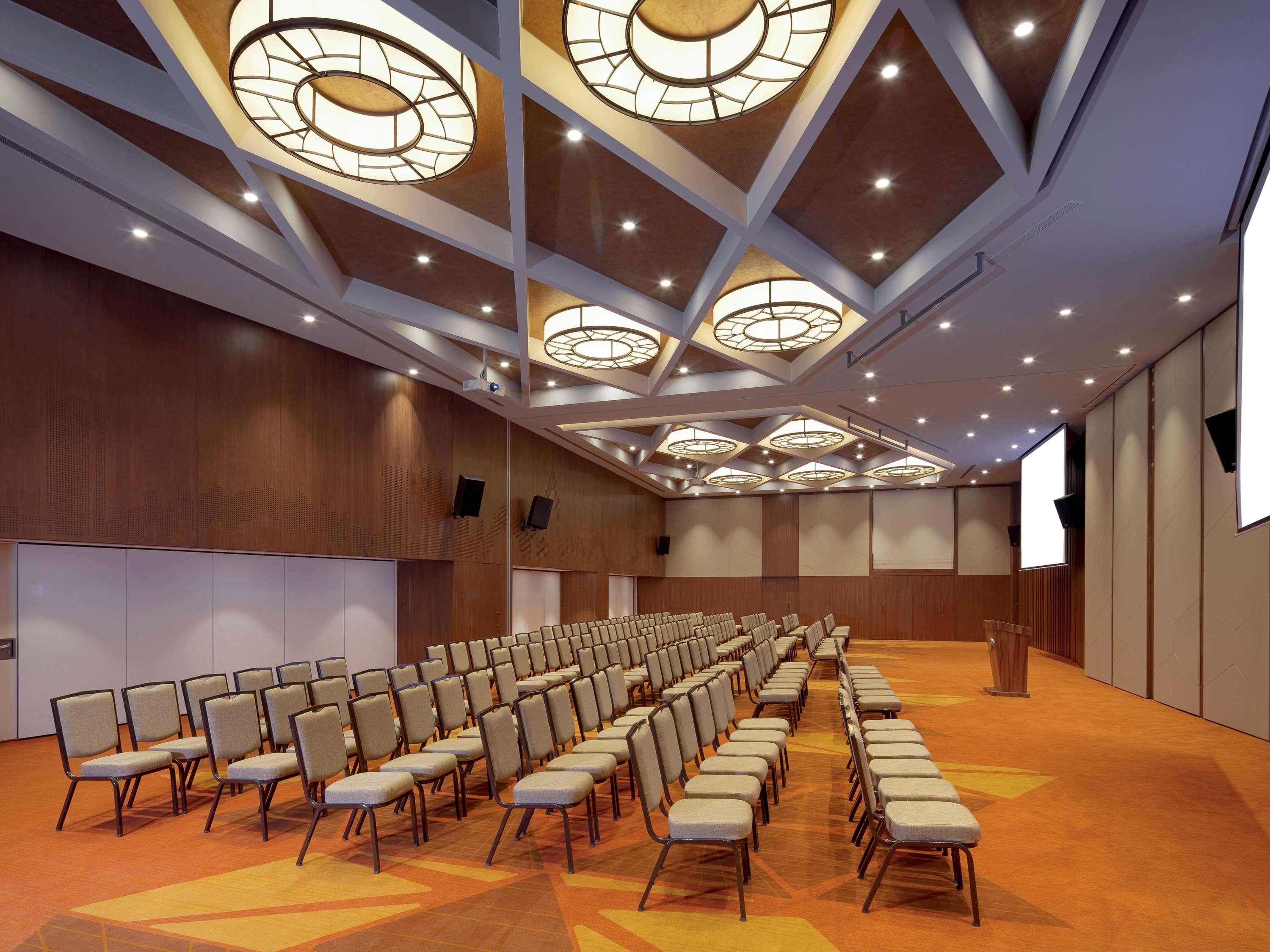 Moevenpick Istanbul Hotel Golden Horn Eksteriør billede The ballroom