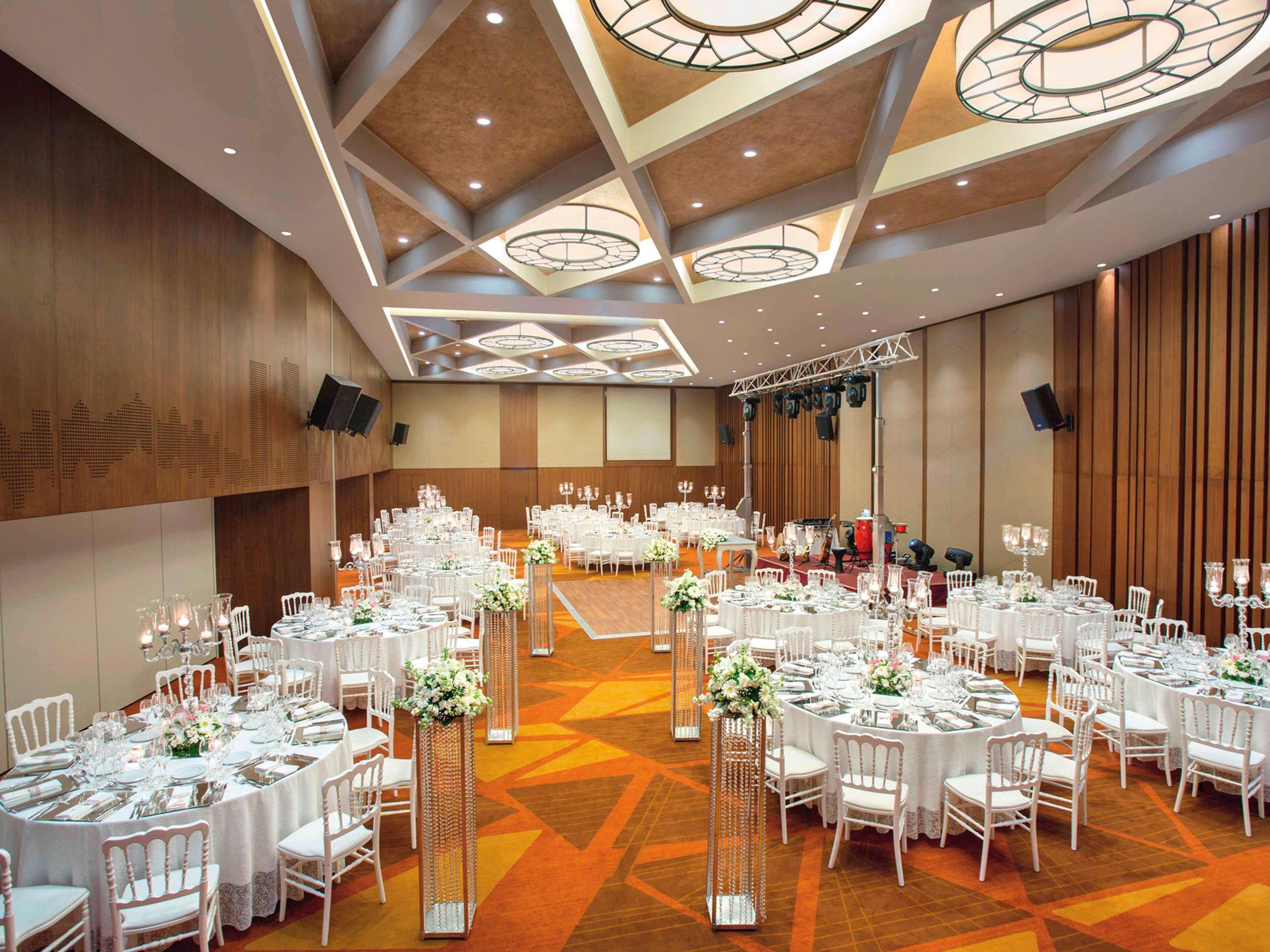 Moevenpick Istanbul Hotel Golden Horn Eksteriør billede The ballroom