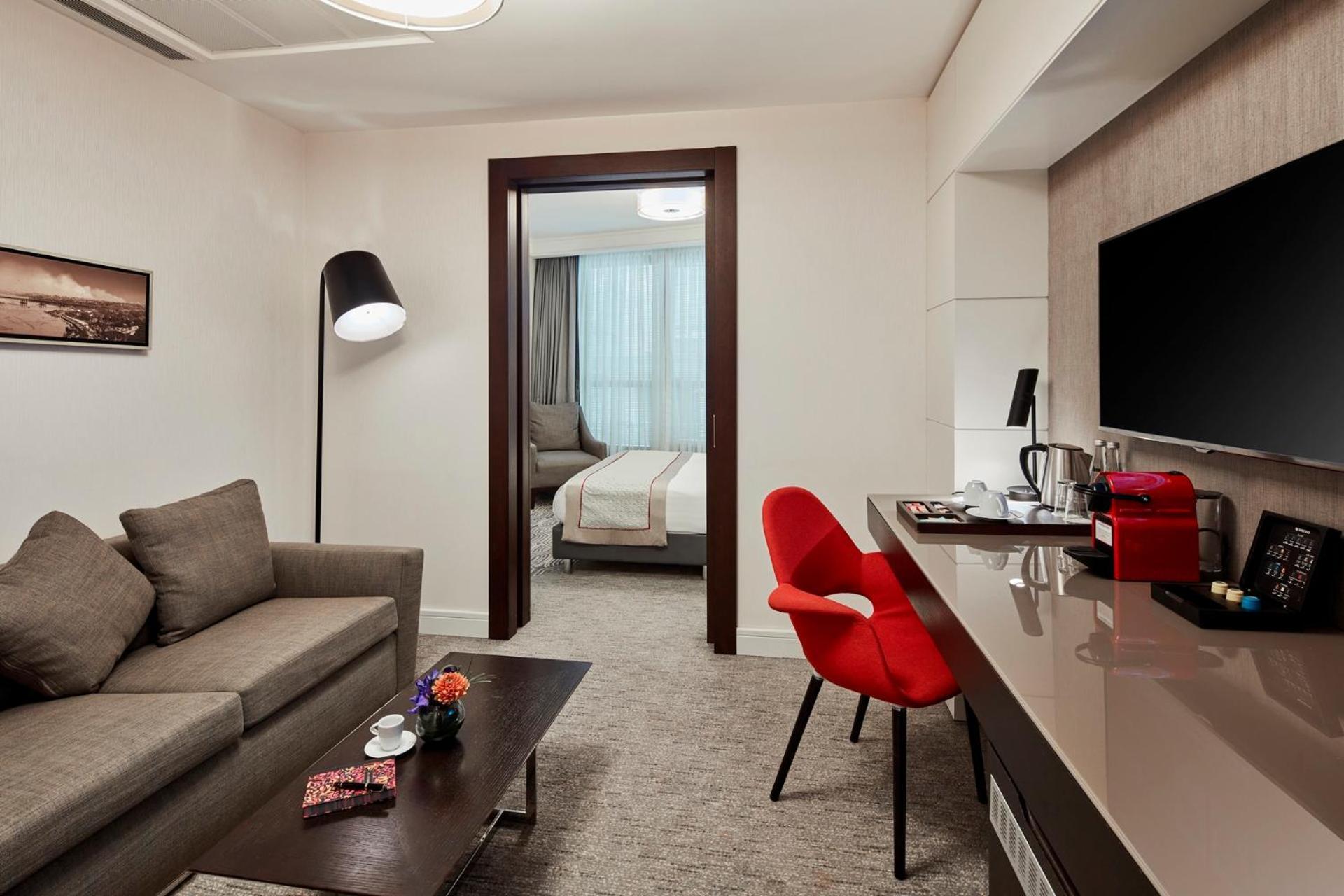 Moevenpick Istanbul Hotel Golden Horn Eksteriør billede Suite