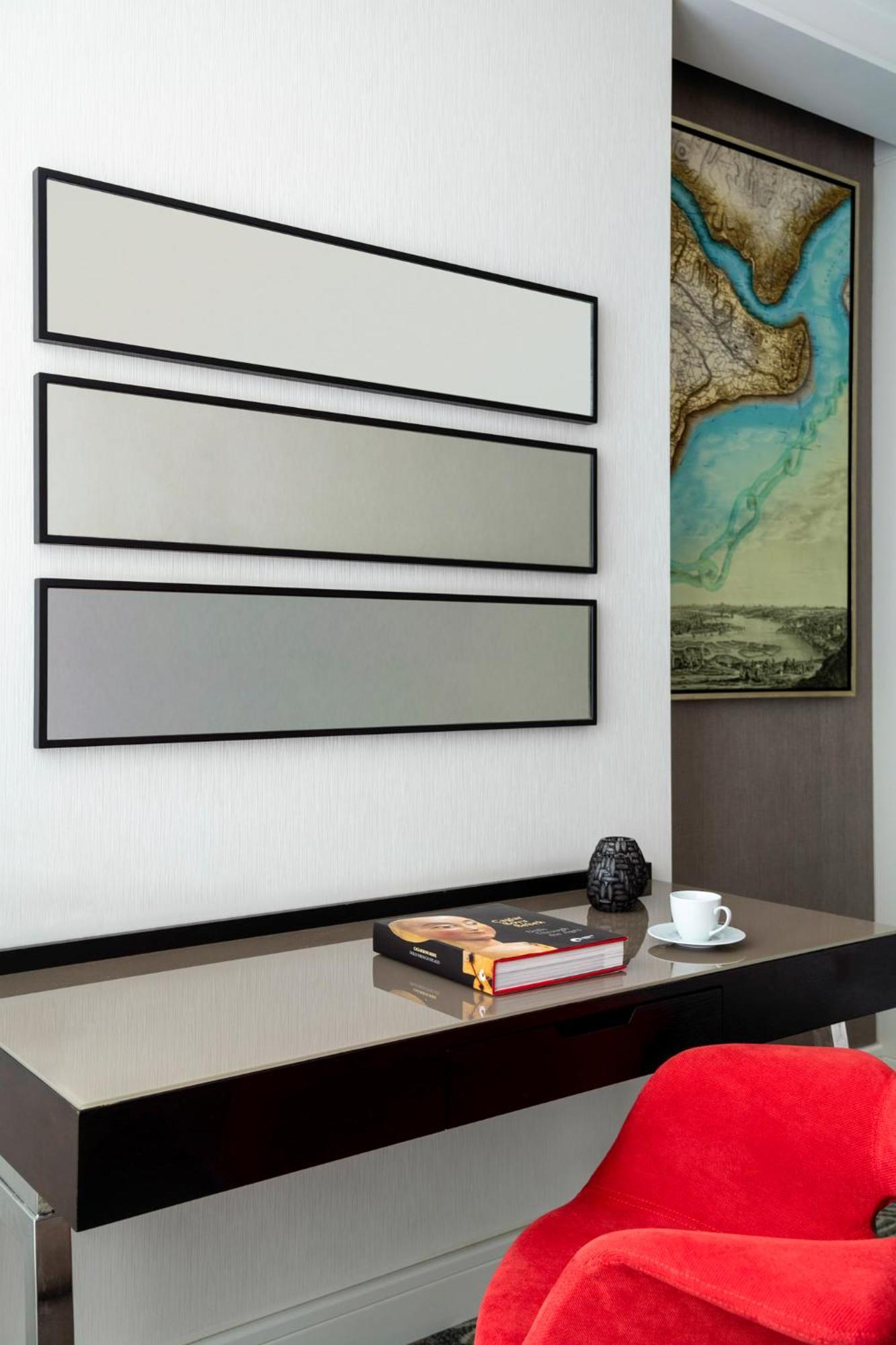 Moevenpick Istanbul Hotel Golden Horn Eksteriør billede A pair of on-wall subwoofers
